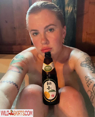 Ireland Baldwin / irelandbasingerbaldwin nude Instagram leaked photo #56