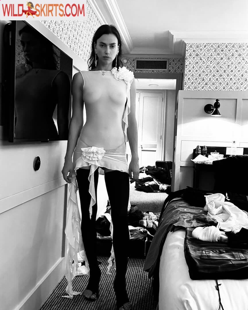 Irina Shayk nude leaked photo #480