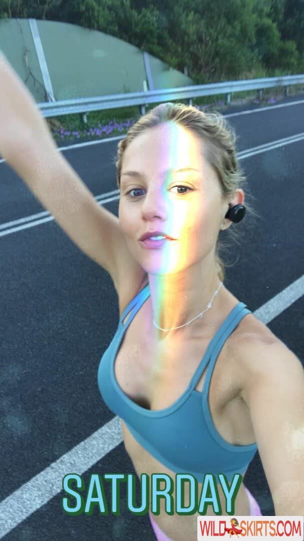 Isabelle Cornish nude leaked photo #19