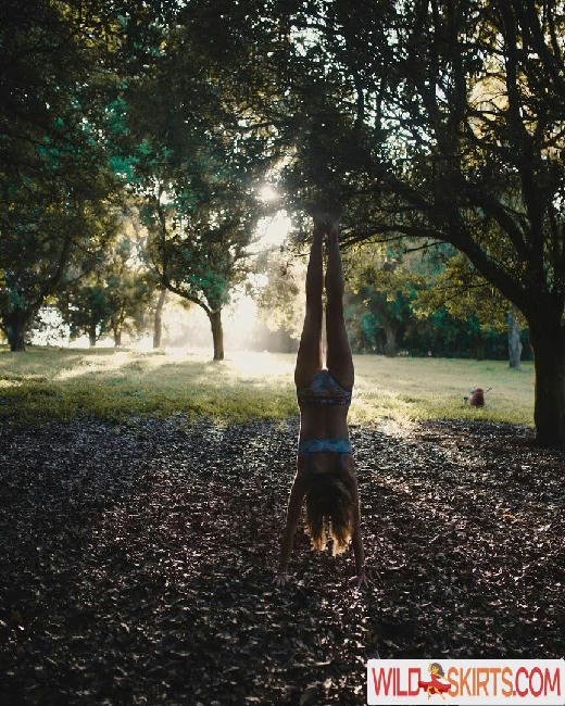 Isabelle Cornish / isabellecornish nude Instagram leaked photo #112