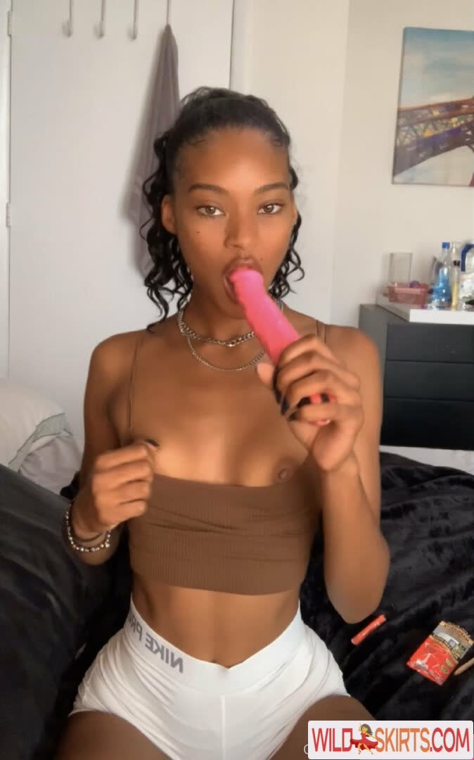 Islabizaxxx nude leaked photo #71