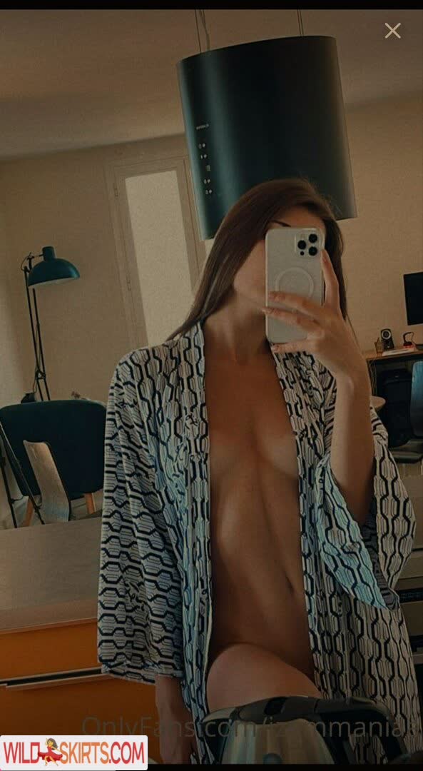 Izemniaa nude leaked photo #32