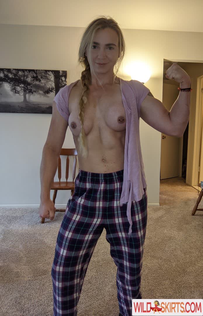 IzzyFit nude leaked photo #19