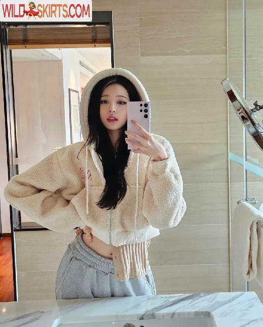 Jang Won-young / for_everyoung10 / 장원영 WONYOUNG nude Instagram leaked photo #3