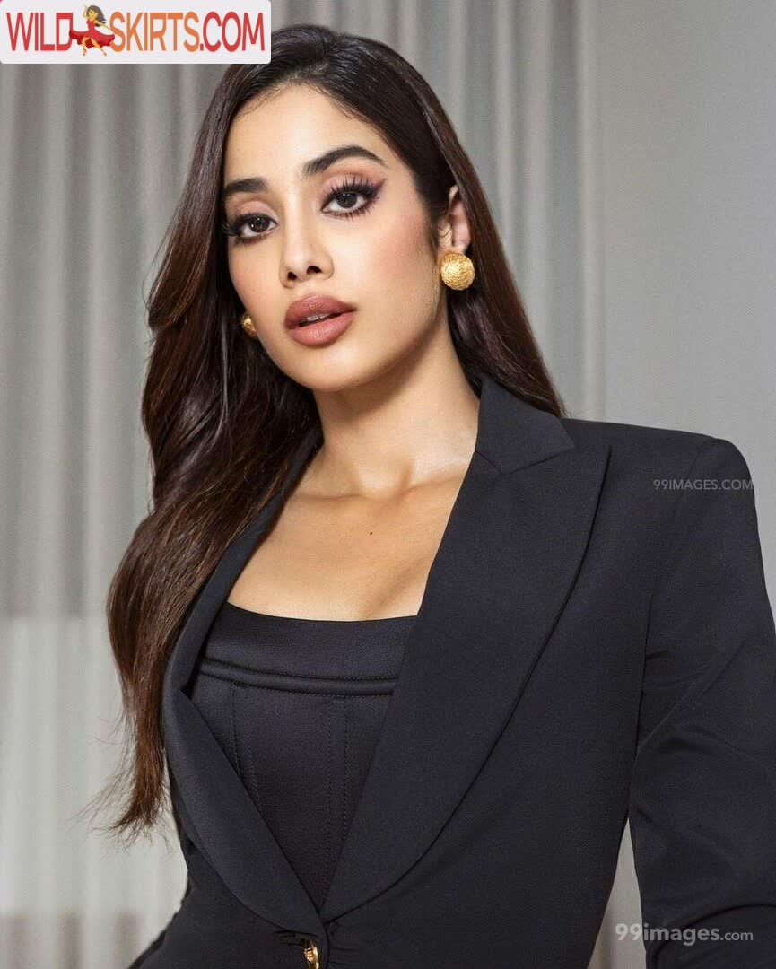 Janhvi Kapoor nude leaked photo #66