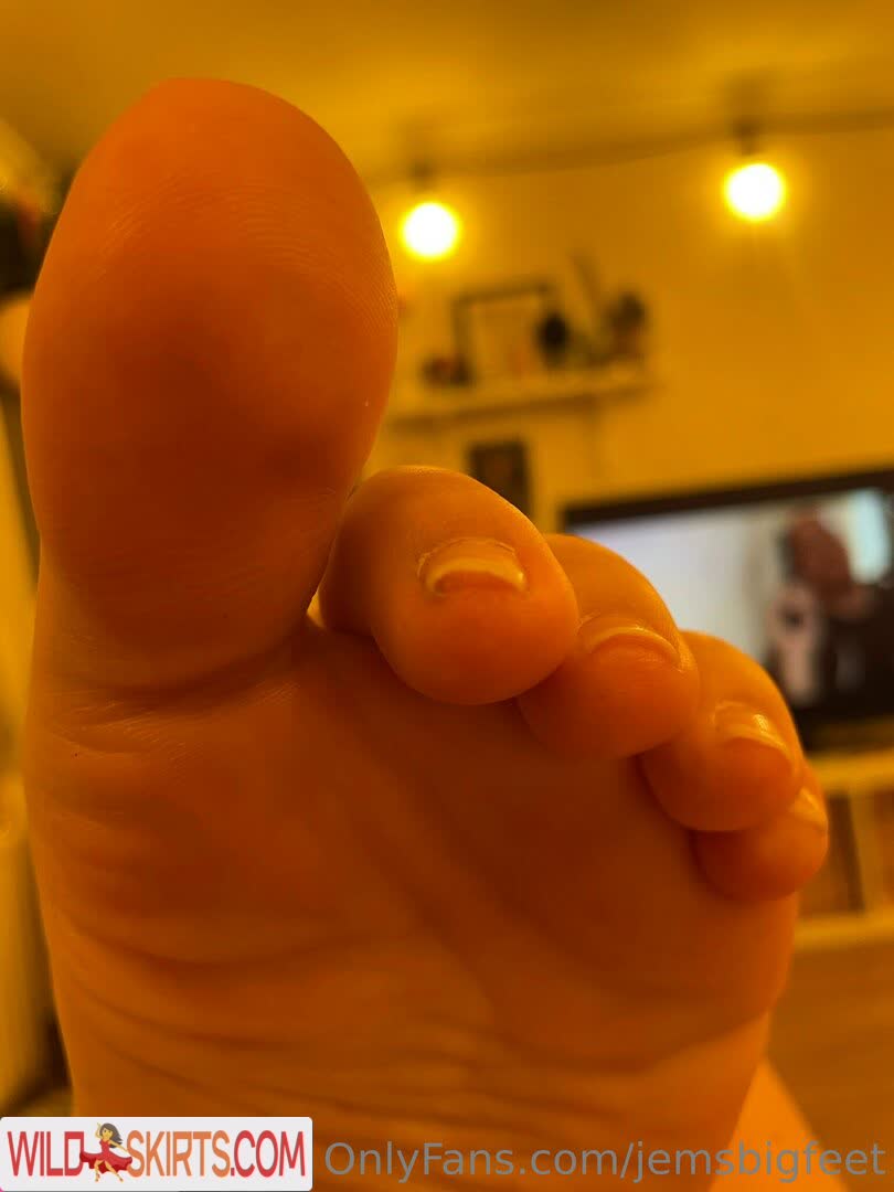 Jemsbigfeet nude leaked photo #10