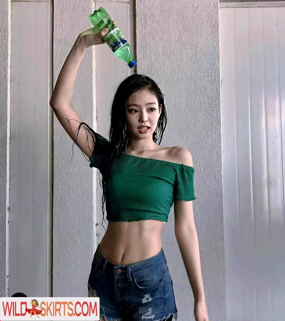 Jennie | BLΛƆKPIИK nude leaked photo #57