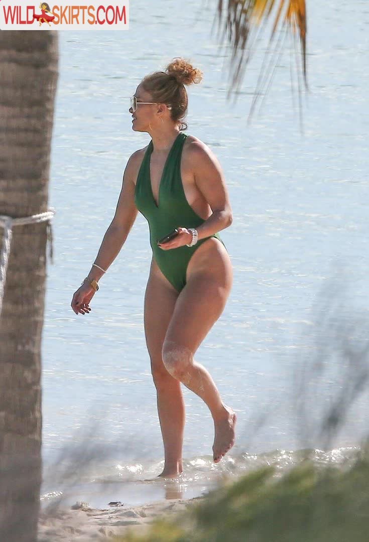 Jennifer Lopez nude leaked photo #154