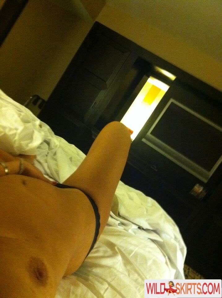 Jenny McCarthy / jennymccarthy nude Instagram leaked photo #2