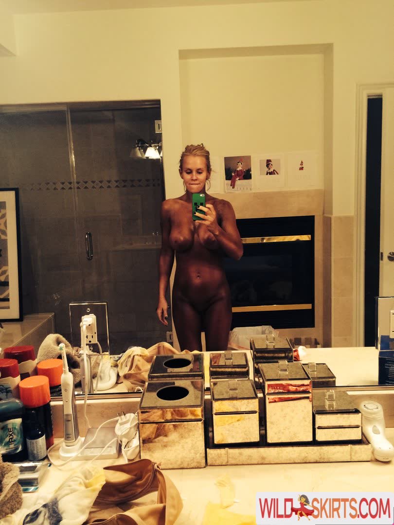 Jenny McCarthy / jennymccarthy nude Instagram leaked photo #18