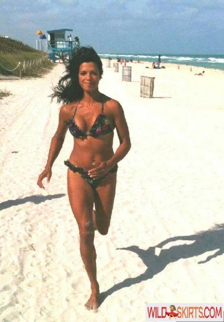 Jenny Powell / jennypowelltv nude Instagram leaked photo #113