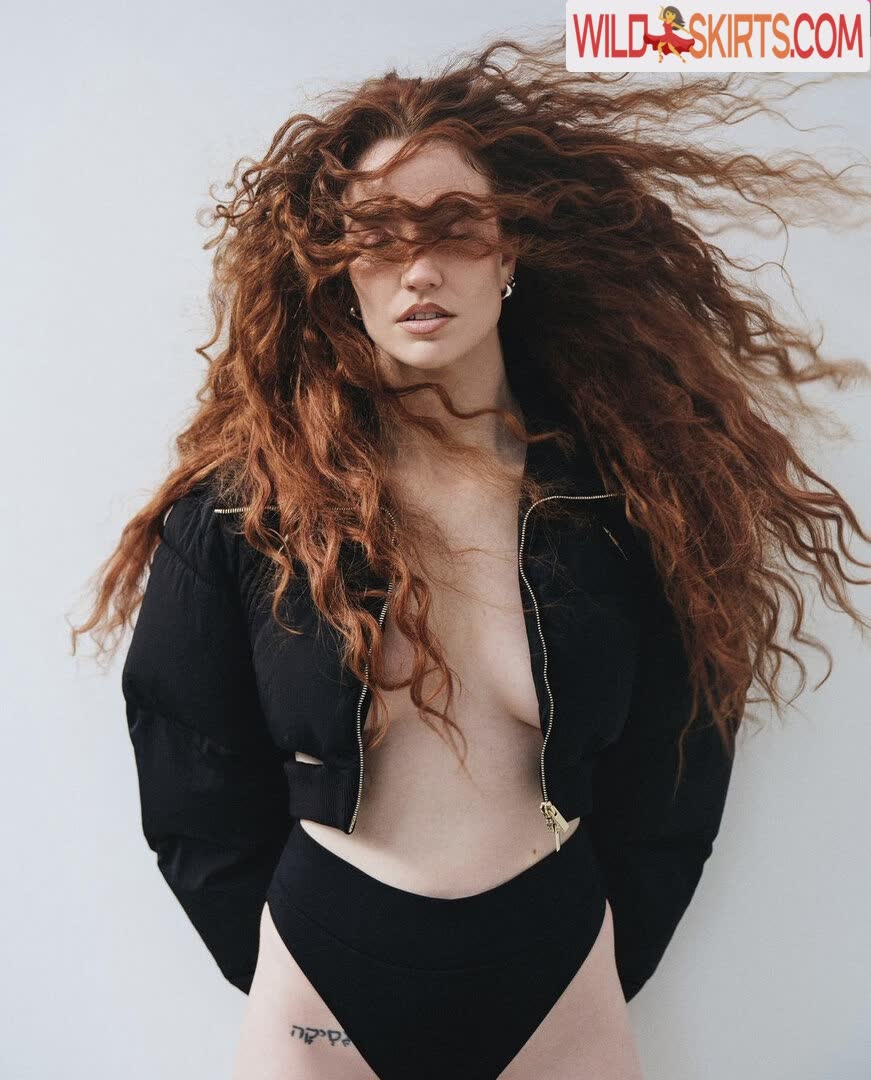 Jess Glynne nude leaked photo #3