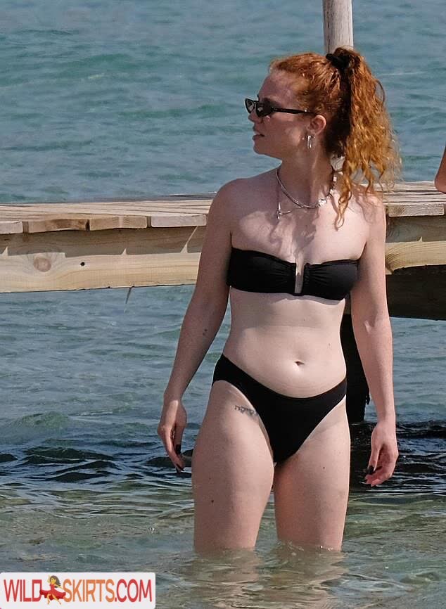 Jess Glynne nude leaked photo #15