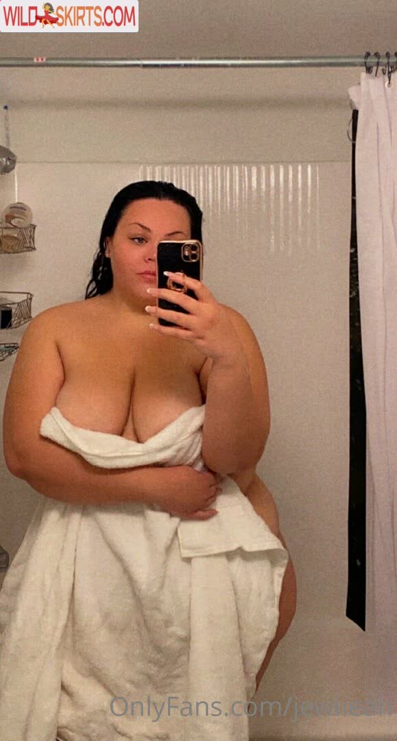 Jewlieah nude leaked photo #38