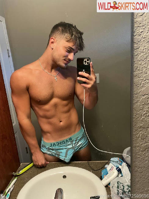 jfit98 / jfit98 / jt_thefiredog nude OnlyFans, Instagram leaked photo #49