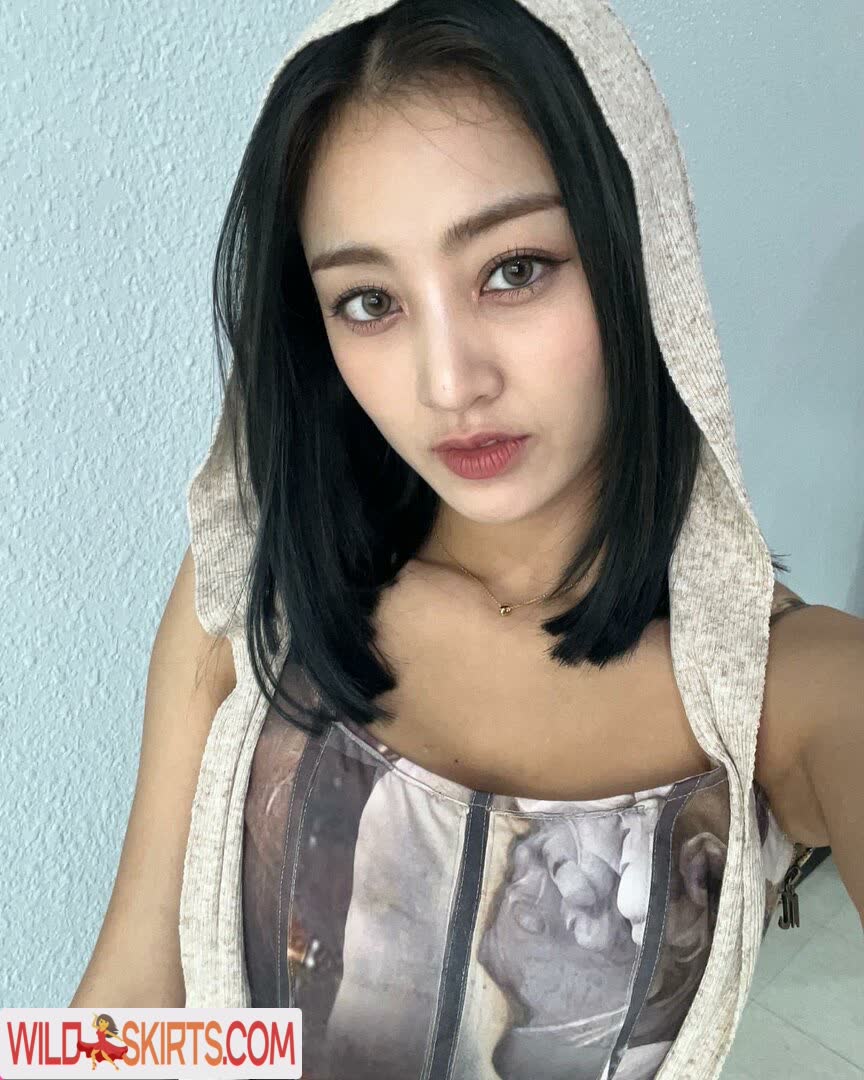 Jihyo nude leaked photo #86