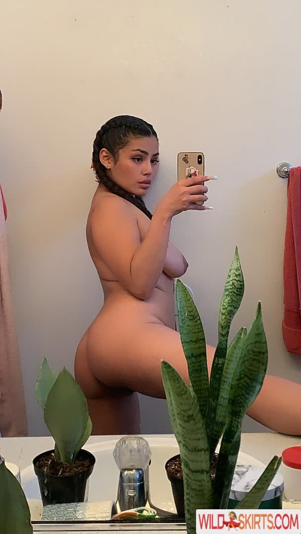 Jizzieebae nude leaked photo #2