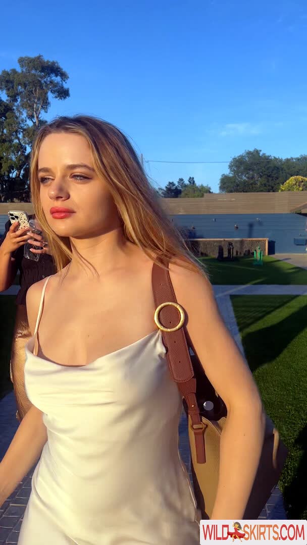 Joey King nude leaked photo #329