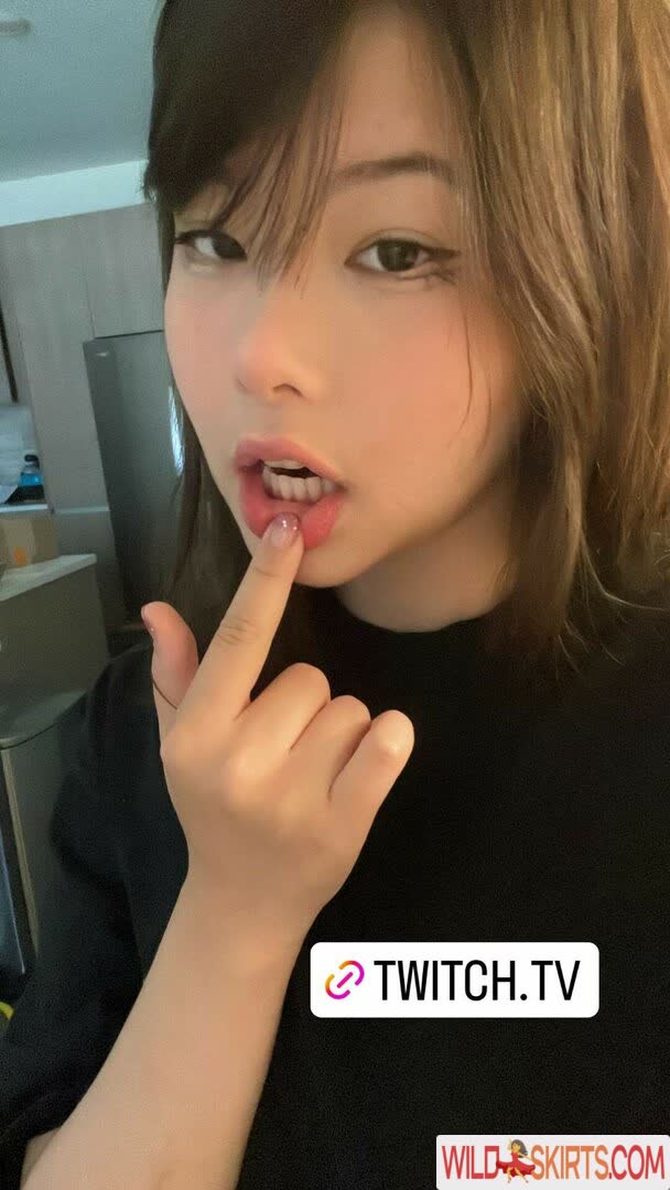 Júlia Nakamura / Mayumi / jumayumin1 nude Instagram leaked photo #18