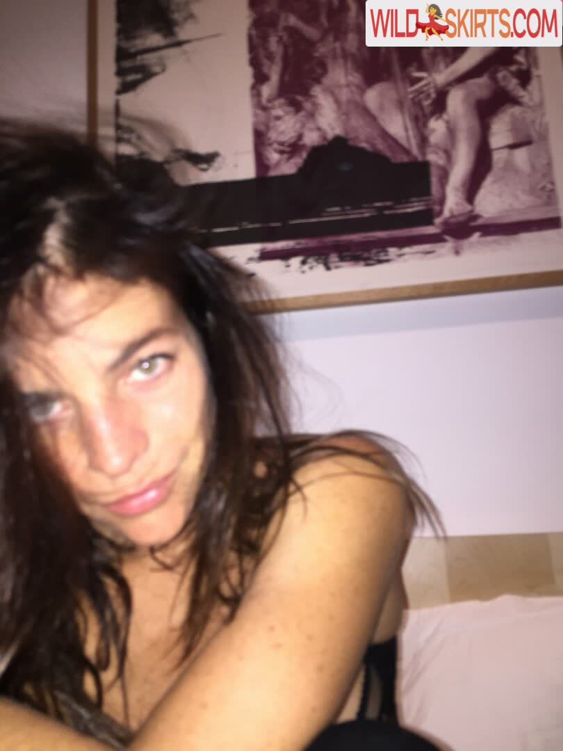 Julia Restoin Roitfeld / juliarestoinroitfeld nude Instagram leaked photo #9