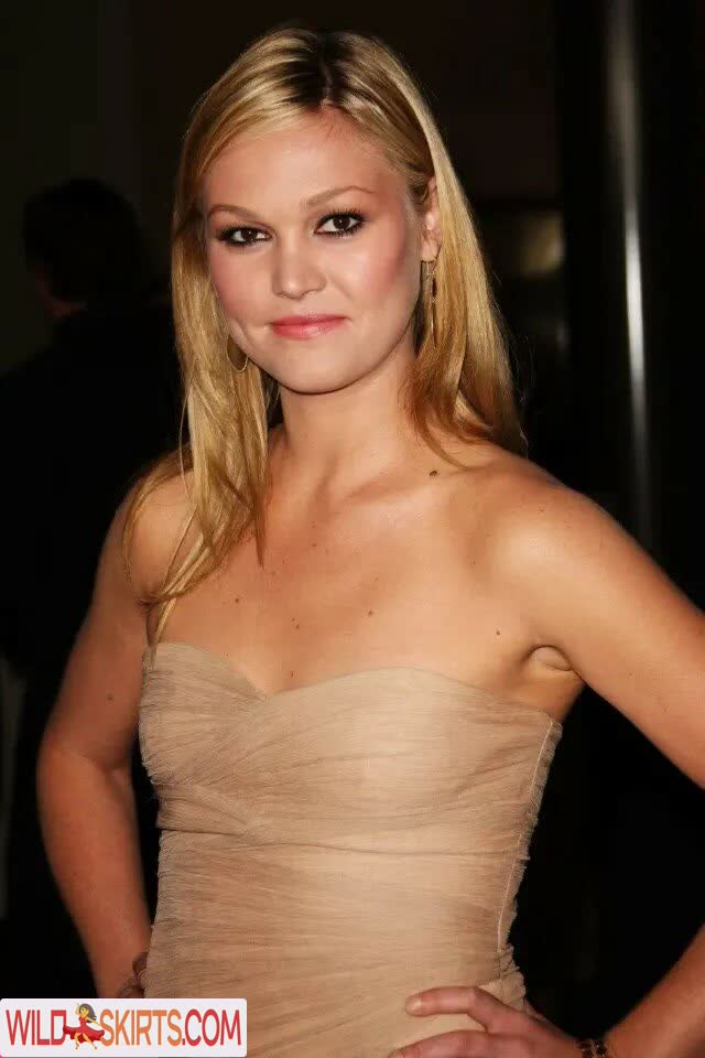 Julia Stiles / missjuliastiles nude Instagram leaked photo #16