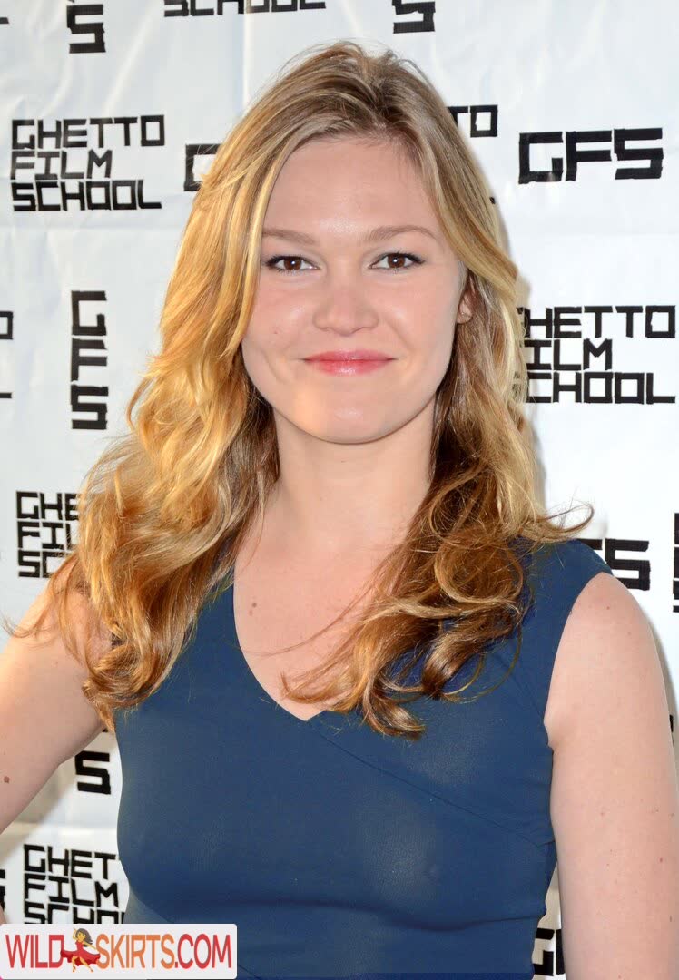 Julia Stiles nude leaked photo #13