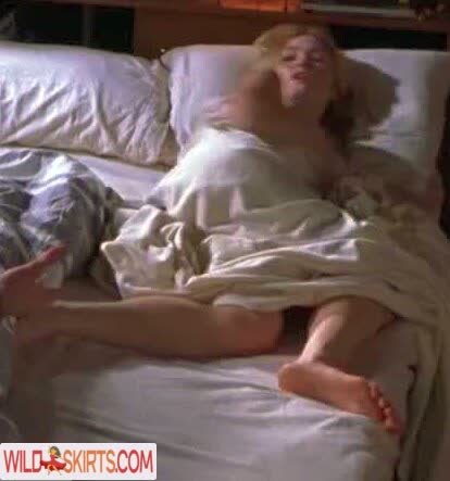 Julia Stiles / missjuliastiles nude Instagram leaked photo #3