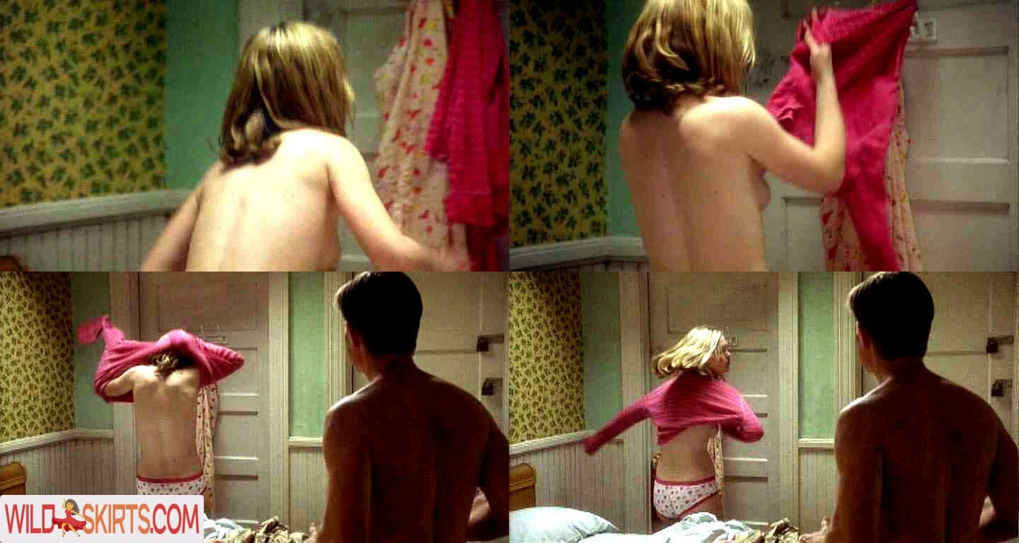 Julia Stiles / missjuliastiles nude Instagram leaked photo #1