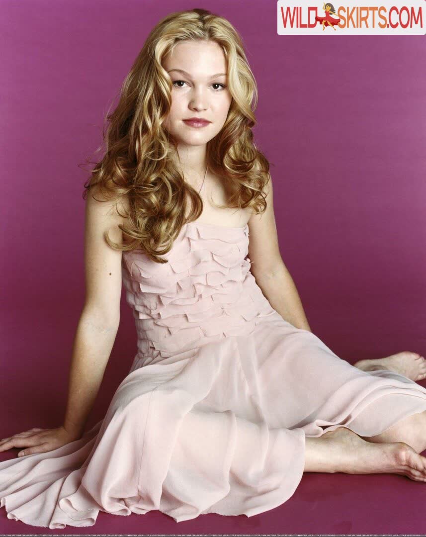 Julia Stiles / missjuliastiles nude Instagram leaked photo #7