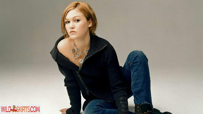 Julia Stiles / missjuliastiles nude Instagram leaked photo #148