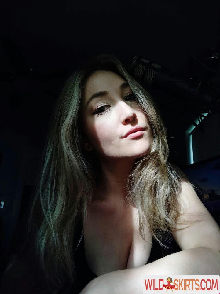 Julia_tv / juliatvgames nude Instagram leaked photo #27