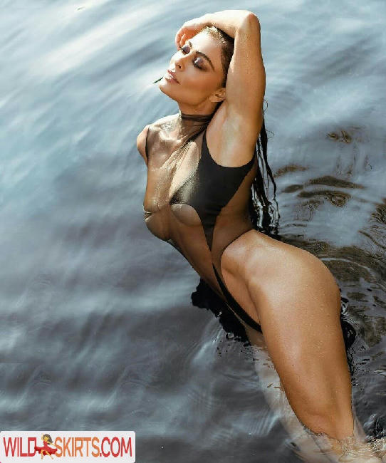 Juliana Paes / julianapaes nude Instagram leaked photo #51