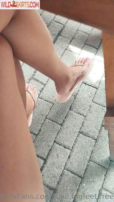 julie.bigfeet.free nude OnlyFans leaked photo #13