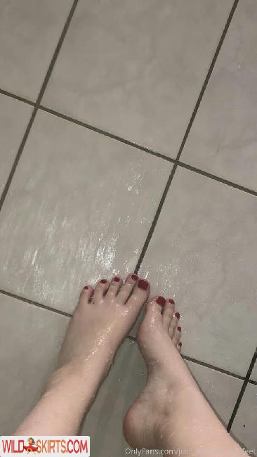 just_me_and_my_feet / ccandherfeet / just_me_and_my_feet nude OnlyFans, Instagram leaked photo #7