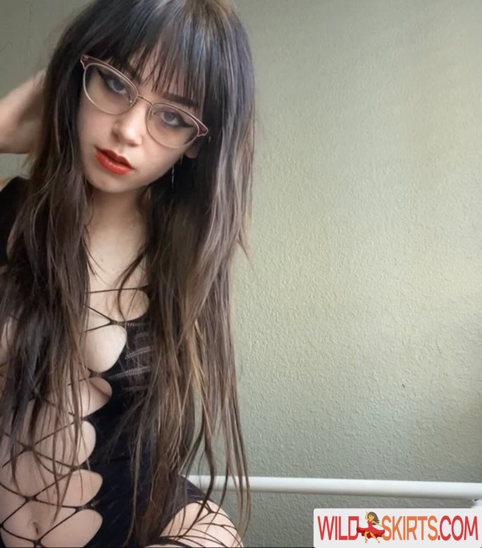 k8lyn / Kitty Kat / fairyk8lyn / godsbiggestfear / k8lyn096 nude OnlyFans, Patreon, Instagram leaked photo #1