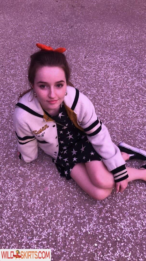 Kaitlyn Dever nude leaked photo #4