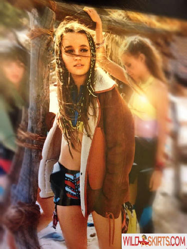 Kaitlyn Dever / kaitlyndever nude Instagram leaked photo #97