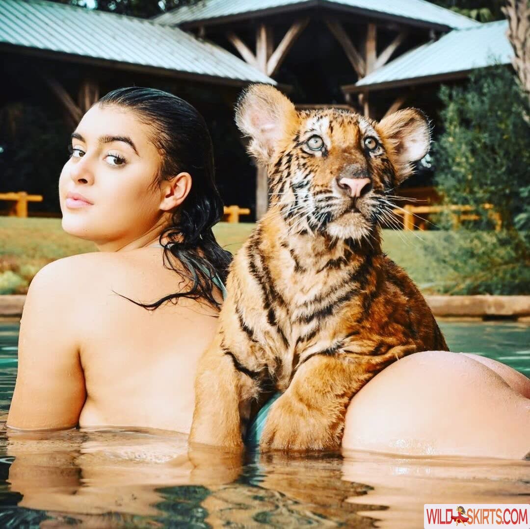 Kalani Hilliker / kalanihilliker nude Instagram leaked photo #19