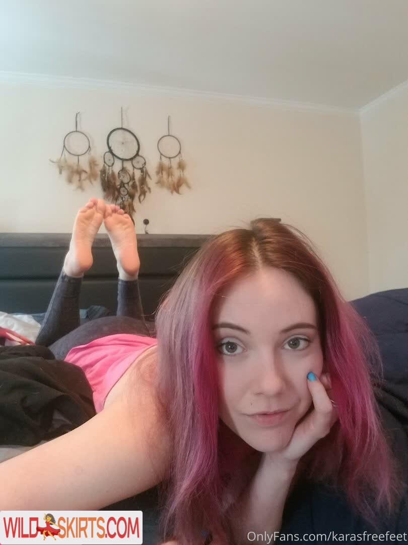 Karasfreefeet nude leaked photo #26