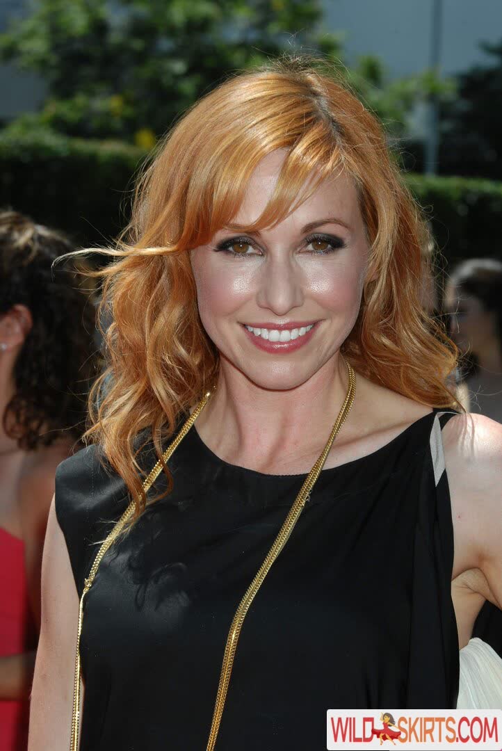 Kari Byron nude leaked photo #23