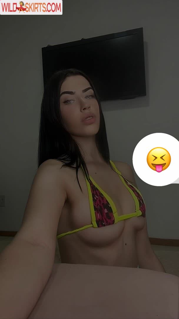 Karina Veiga / Kahvg nude OnlyFans leaked photo #8