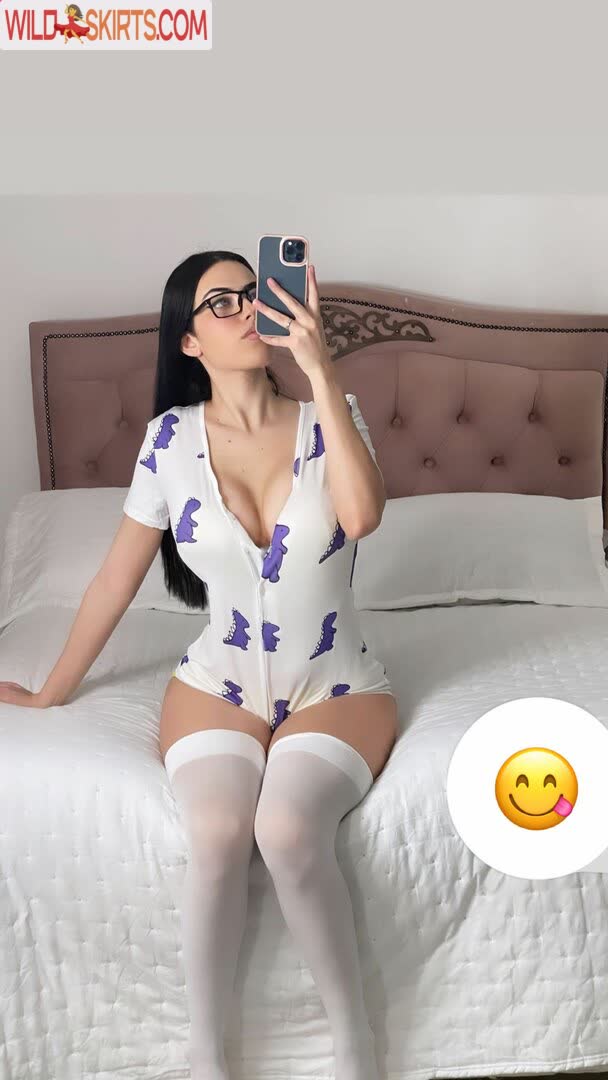 Karina Veiga / Kahvg nude OnlyFans leaked photo #19