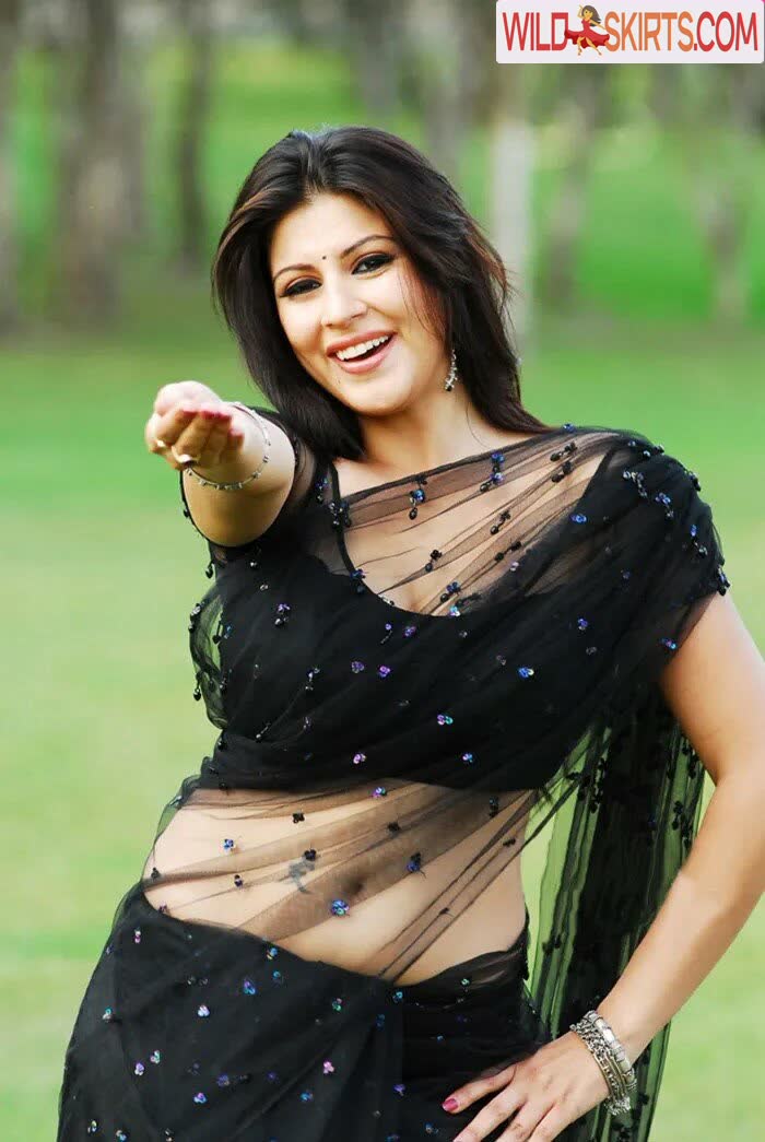 Karishma Kotak nude leaked photo #22