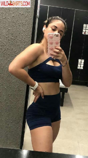 Karla Acosta / kaarlaacostaa nude Instagram leaked photo #9