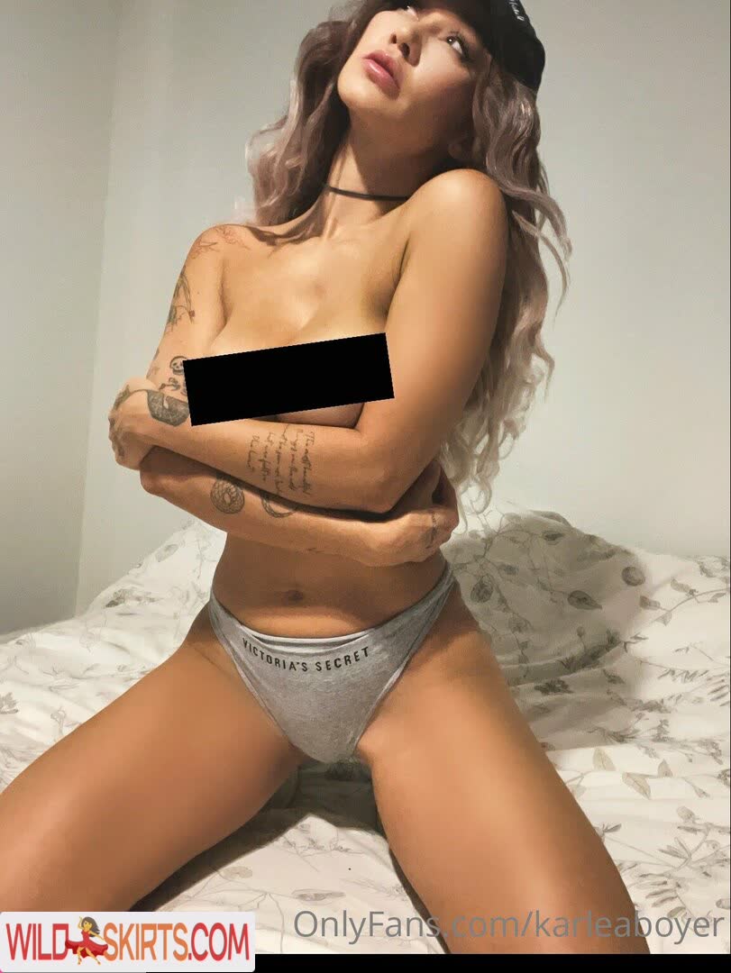 Karleaxoxo nude leaked photo #20