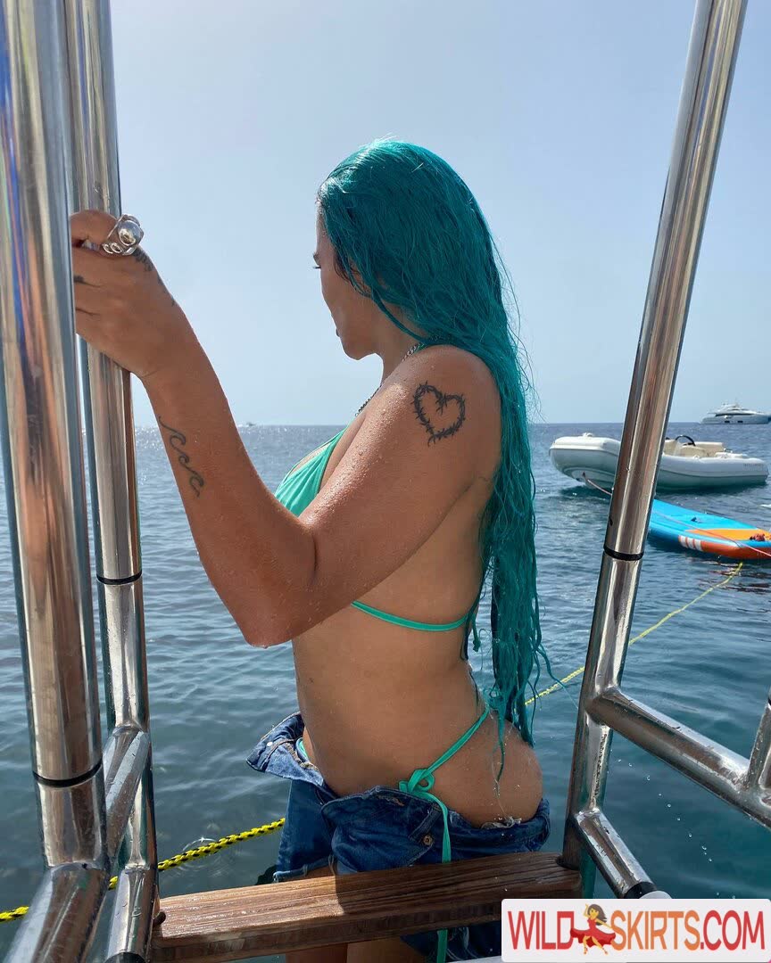 Karol G / karolg / karolgfriend nude OnlyFans, Instagram leaked photo #15