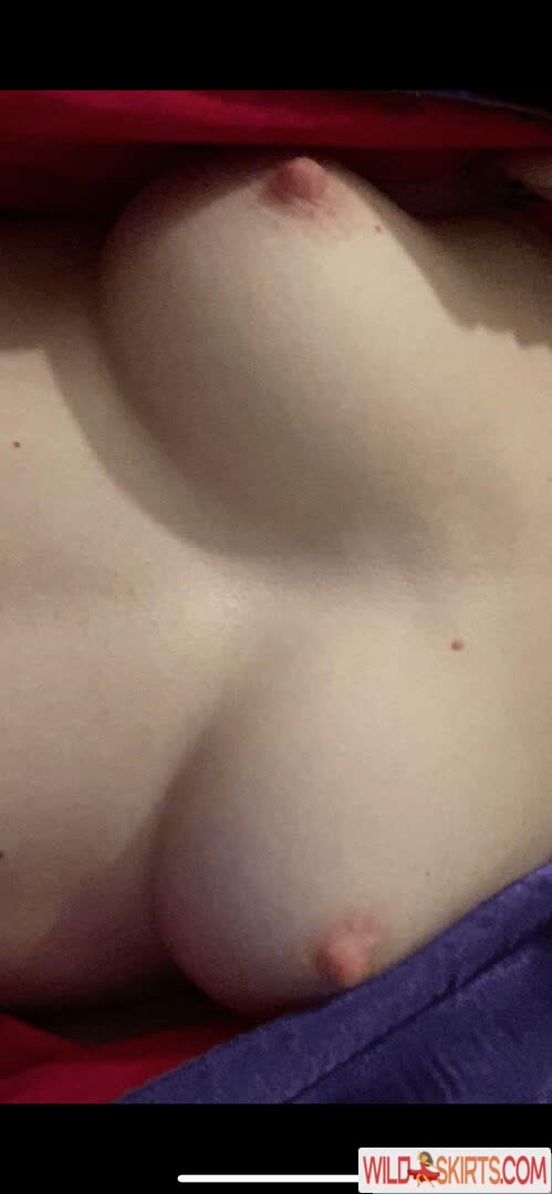 Karolina Whaley nude leaked photo #4