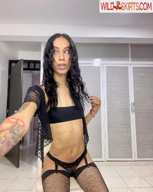 Karoll Valencia / dramakaroll / lovelykaroll nude OnlyFans, Instagram leaked photo #24