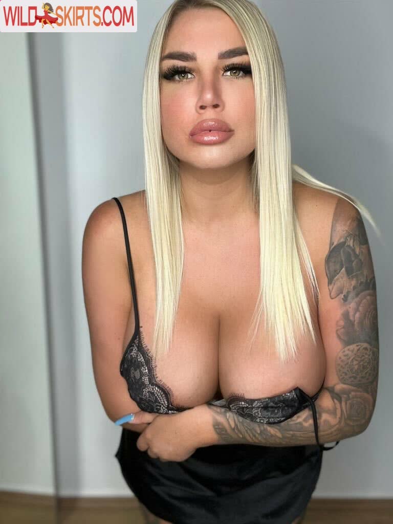 Kary Mel / KaryMel0 / karymel / yoursweet_kary nude OnlyFans, Instagram leaked photo #1