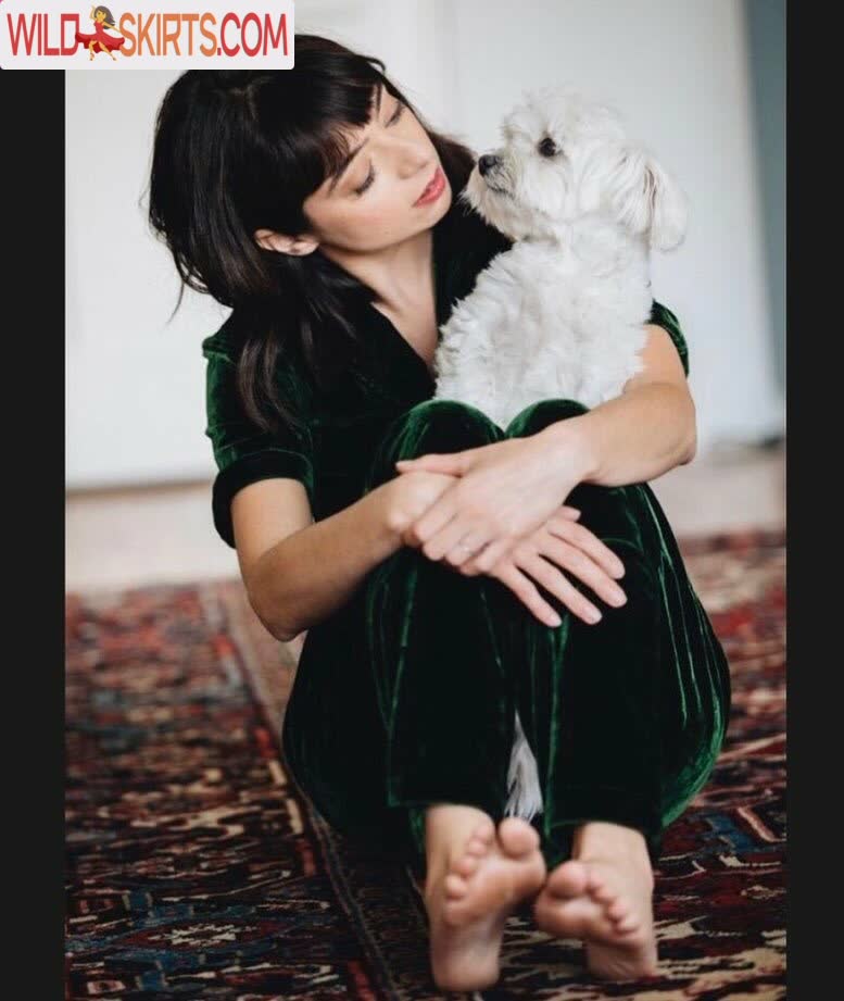 Kate Micucci / katemicucci nude Instagram leaked photo #9